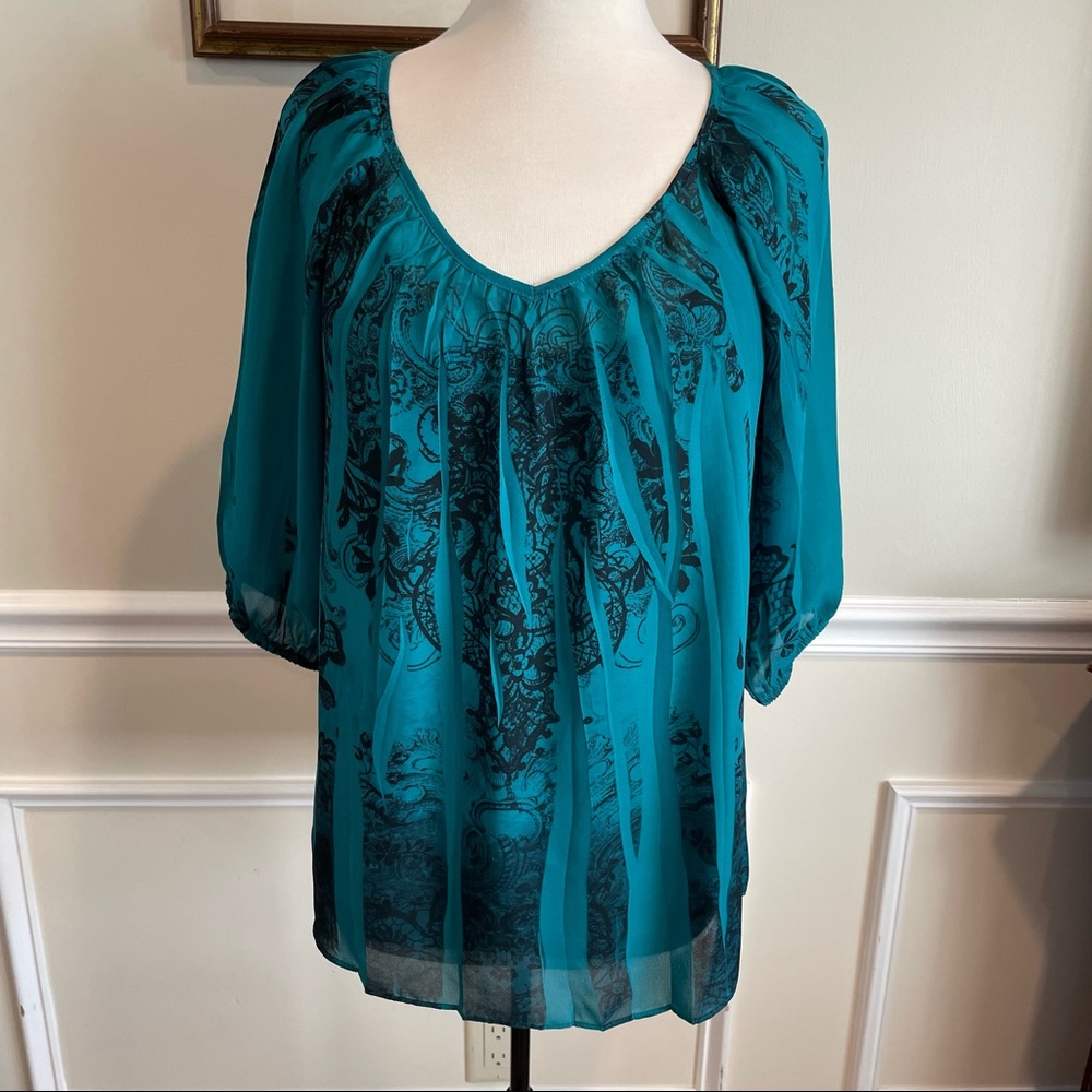 DressBarn Green With Black Design Pleaded Vneck Semi -Sheer Blouse